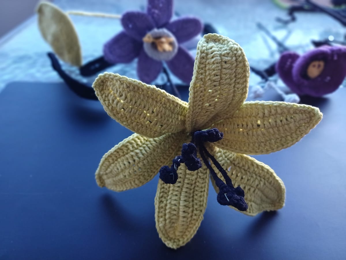 crochet flower zodiac sign, crochet flower bouquet, crochet bouquet, crochet pattern, fake flowers, home decor, goth decor, wildflower bouquet, homedecor, bridal bouquet, crochet gifts, graduation bouquet, bridesmaid bouquet, gothic decor, amigurumi pattern,