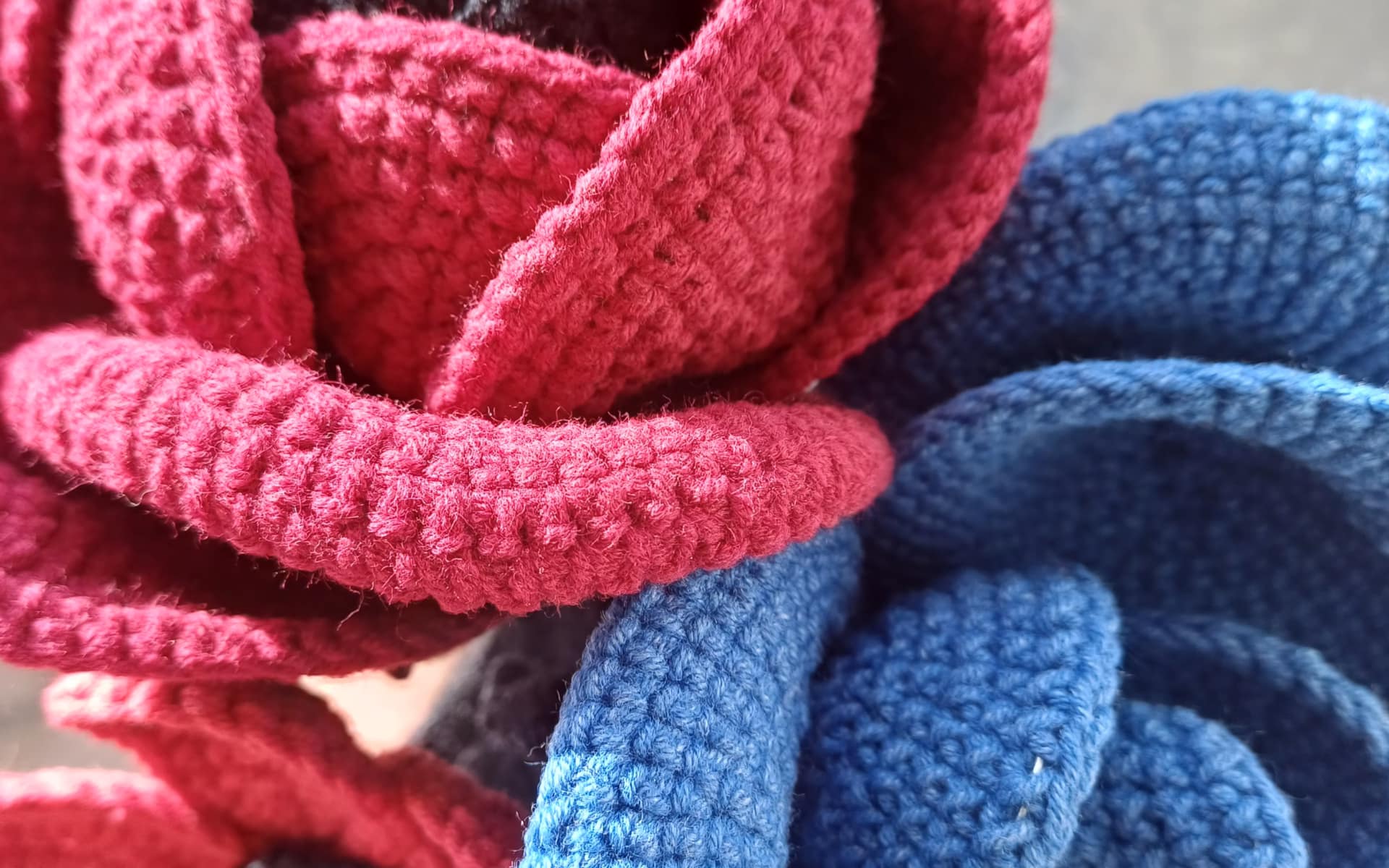 Kootsiko crochet flowers, handmade crochet Cyprus, artistic crochet blooms, strange flowers, crochet flower patterns, crochet patterns