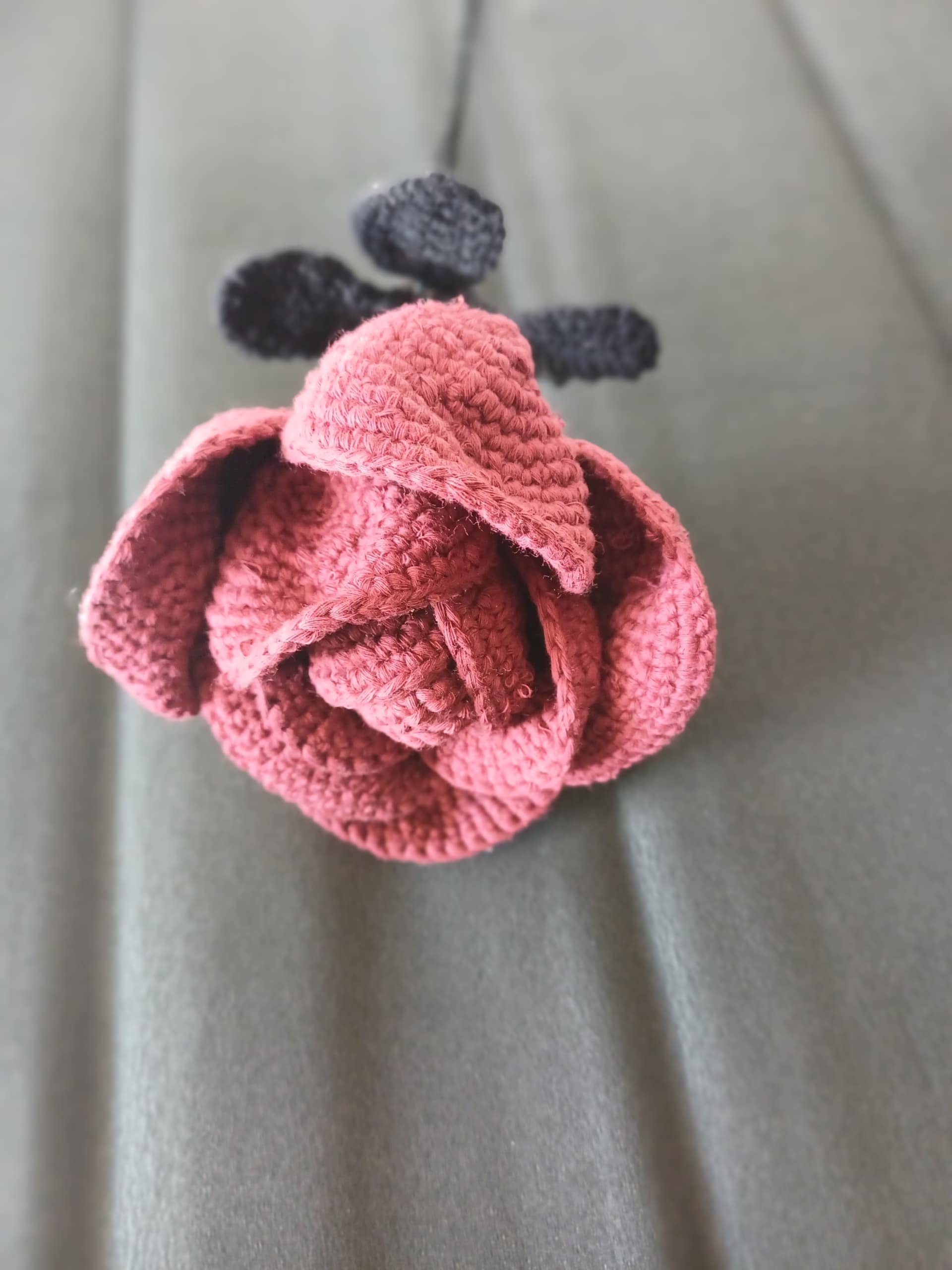gothic crochet flower, crochet flower bouquet, crochet bouquet, crochet pattern, fake flowers, home decor, goth decor, wildflower bouquet, homedecor, bridal bouquet, crochet gifts, graduation bouquet, bridesmaid bouquet, gothic decor, amigurumi pattern,