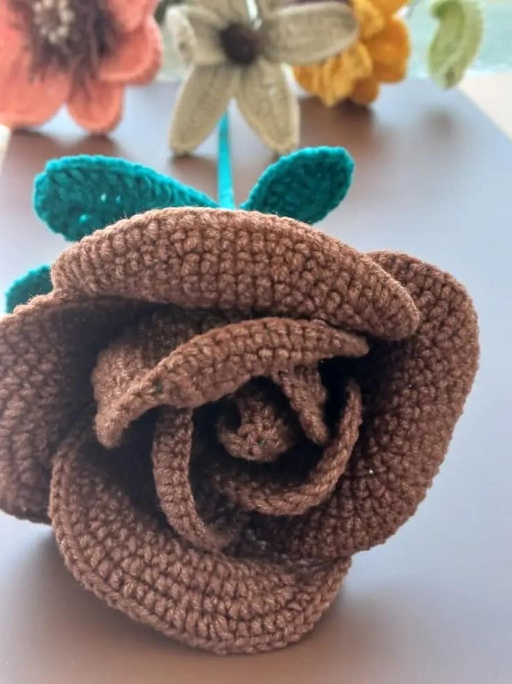 crochet flower pattern, crochet bouquet pattern, crochet lily pattern, crochet rose pattern