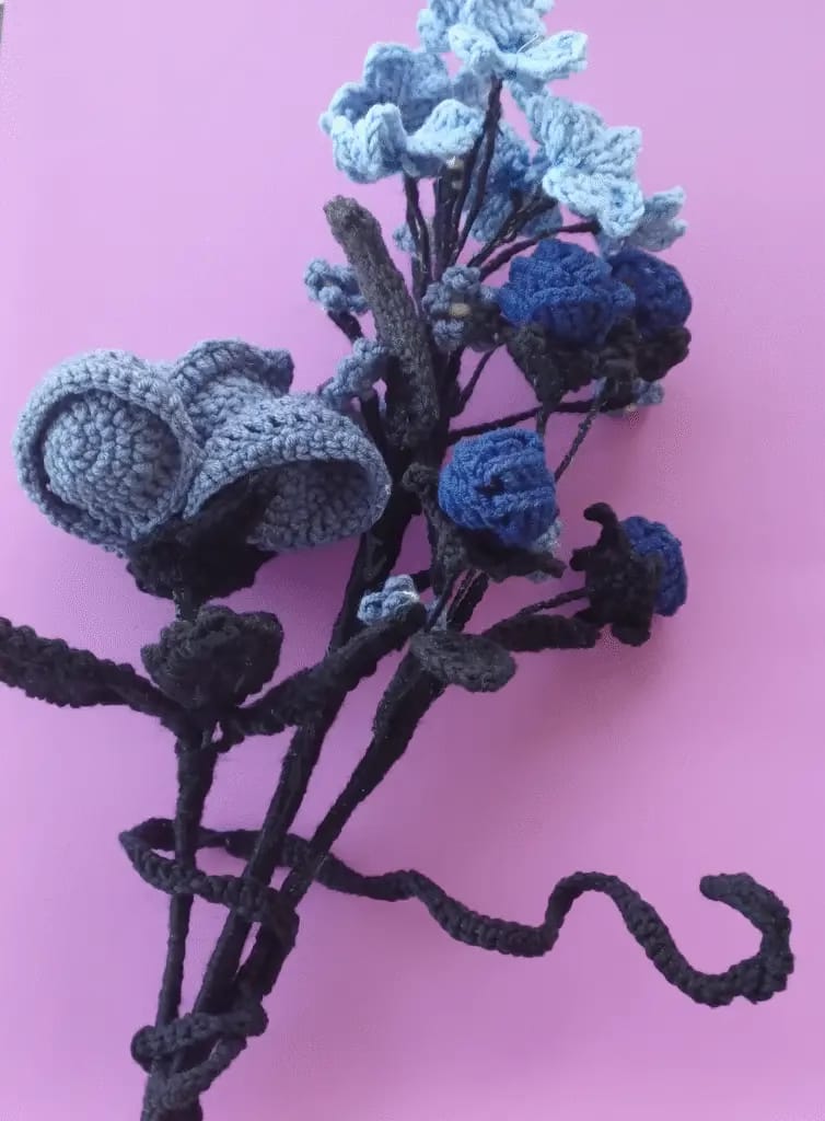 crochet flower dark bouquet, crochet flower gift, handmade crochet flowers, everlasting goth crochet bouquet, crochet flower home décor