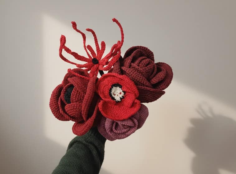 gothic crochet flower, crochet flower bouquet, crochet bouquet, crochet pattern, fake flowers, home decor, goth decor, wildflower bouquet, homedecor, bridal bouquet, crochet gifts, graduation bouquet, bridesmaid bouquet, gothic decor, amigurumi pattern,