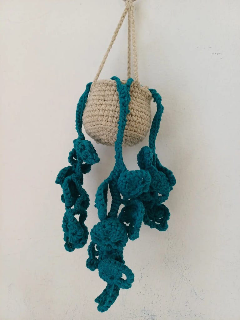crochet hanging plant for car pattern