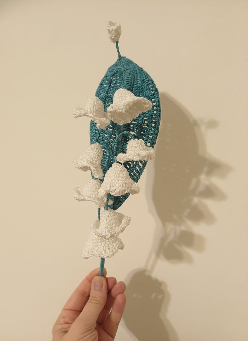 gothic crochet flower, crochet flower bouquet, crochet bouquet, crochet pattern, fake flowers, home decor, goth decor, wildflower bouquet, homedecor, bridal bouquet, crochet gifts, graduation bouquet, bridesmaid bouquet, gothic decor, amigurumi pattern